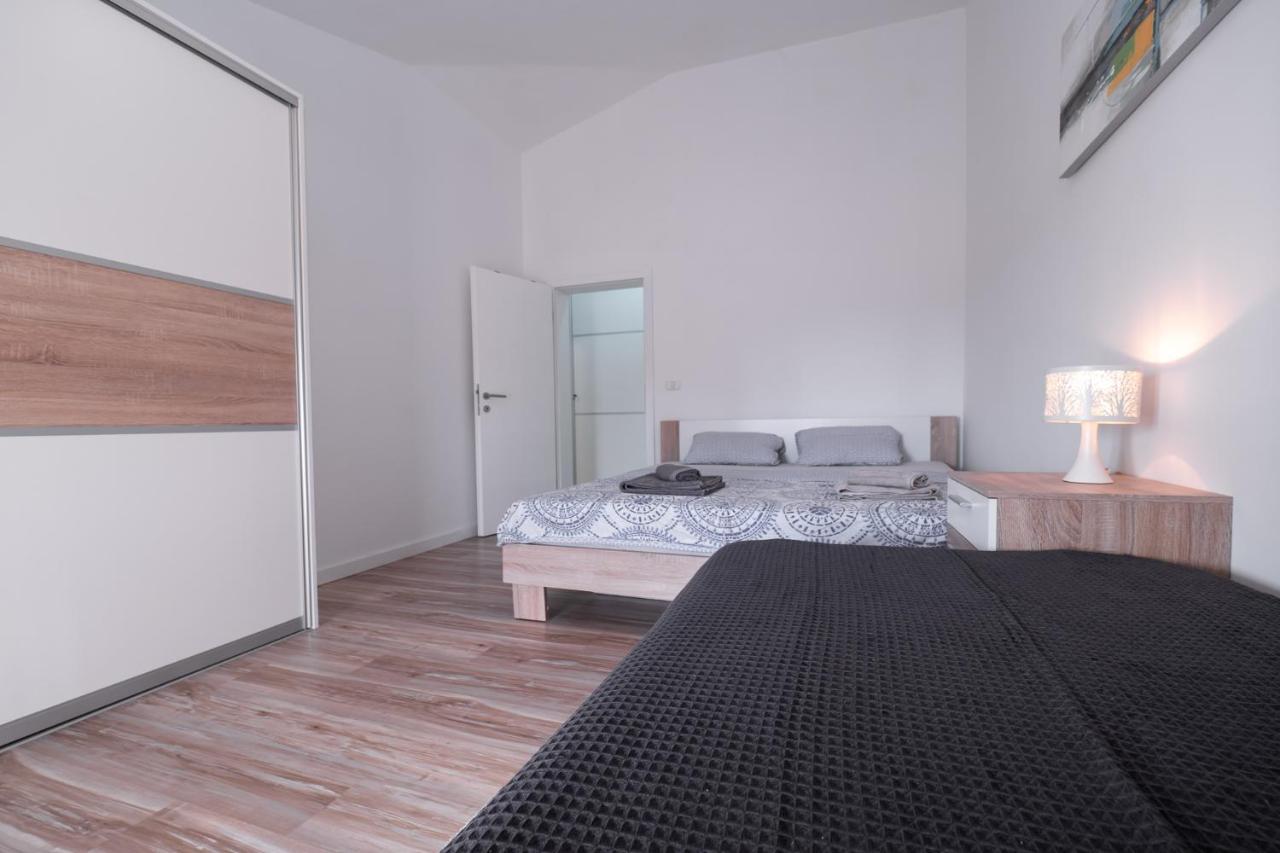 Apartment Shurida พูลา ภายนอก รูปภาพ